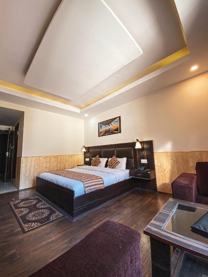 Hotel Manali Queen Esterno foto